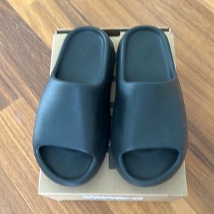 Yeezy YZY slides